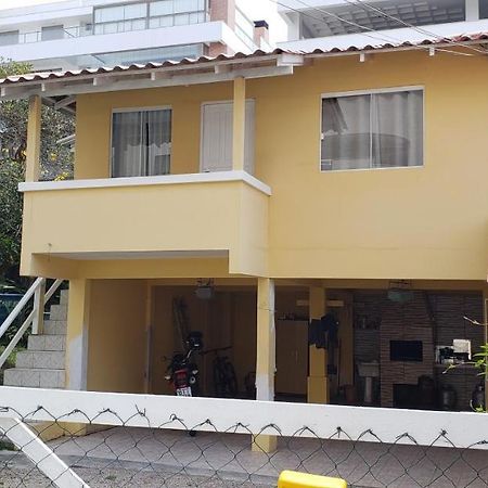 Casa De 2 Quartos No Centro De بومبينهاس المظهر الخارجي الصورة